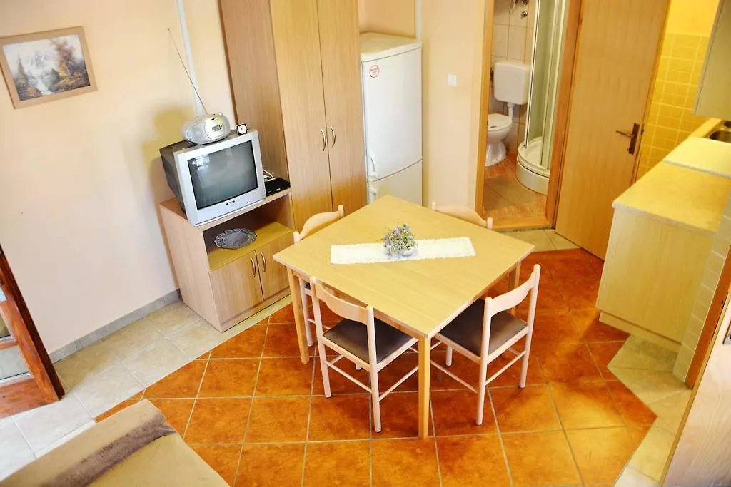 Apartments Joza  Vir